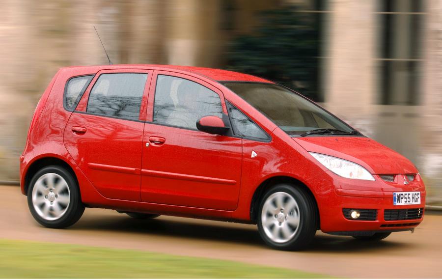  Mitsubishi Colt 5-Door 2004 года  (UK) (фото 6 из 33)